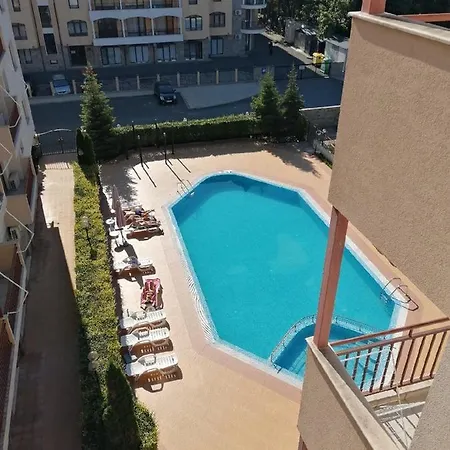 5 Floor Pool View Apartment